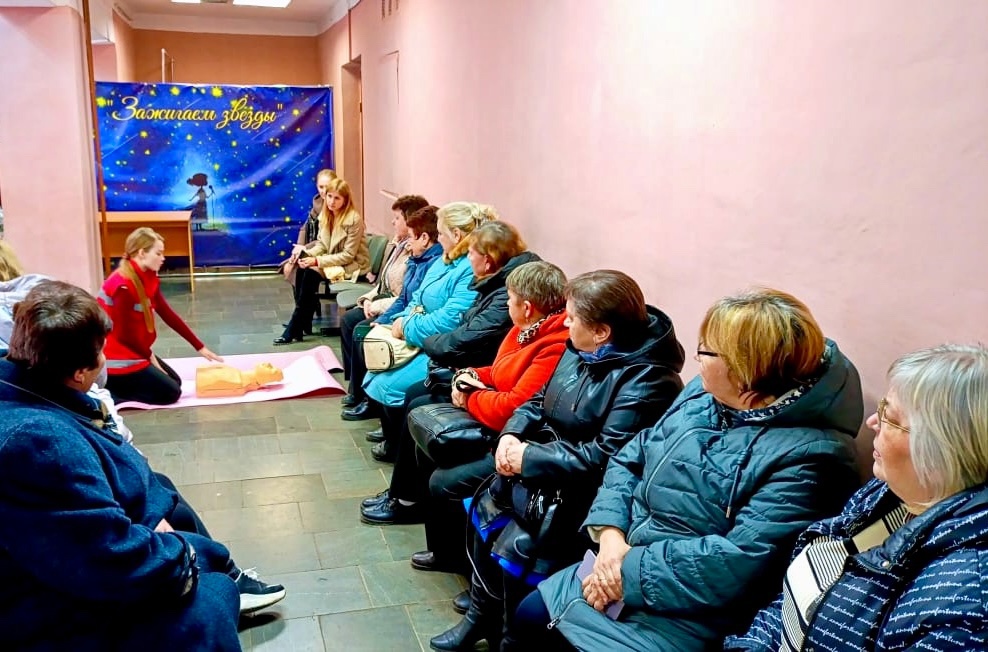 Обучение для населения по оказанию первой помощи.