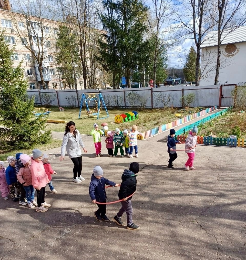 12 апреля  День космонавтики..